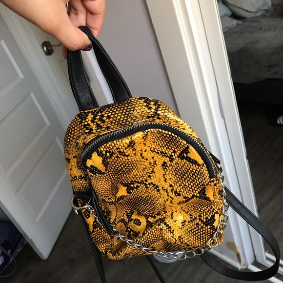 Mini backpack - Picture 2 of 4